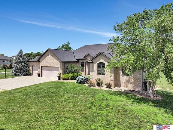 2nd image of 8700 Liana Ln