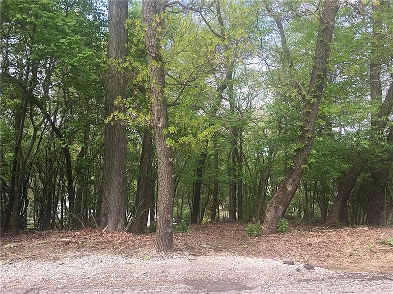 2nd image of 0 Linwood Dr
