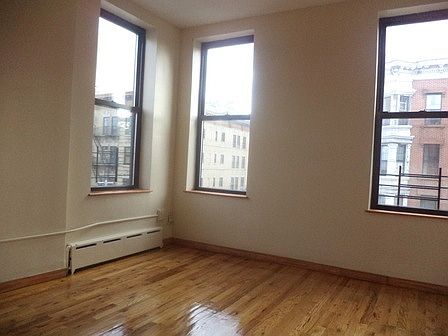 2nd image of 2027 Pacific St APT 4C