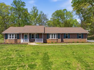 229 Normans Ln, Troutville, VA 24175