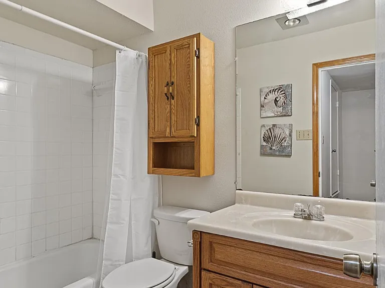 1705 Cushing Park Dr — Photo 20