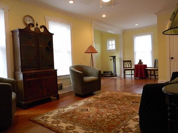 Hardwood Floors and Ceiling Fan