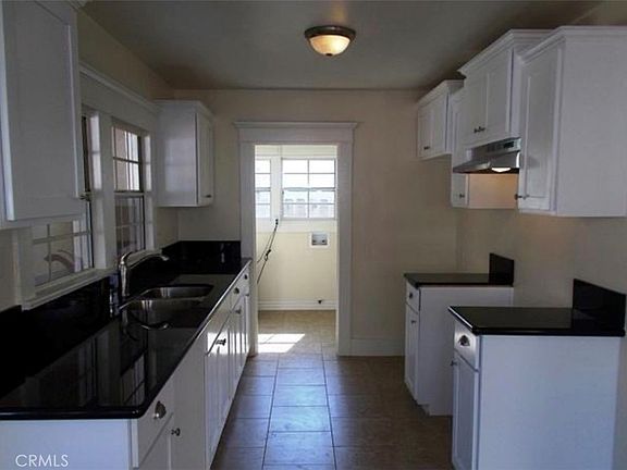 3rd image of 225 E 64th St