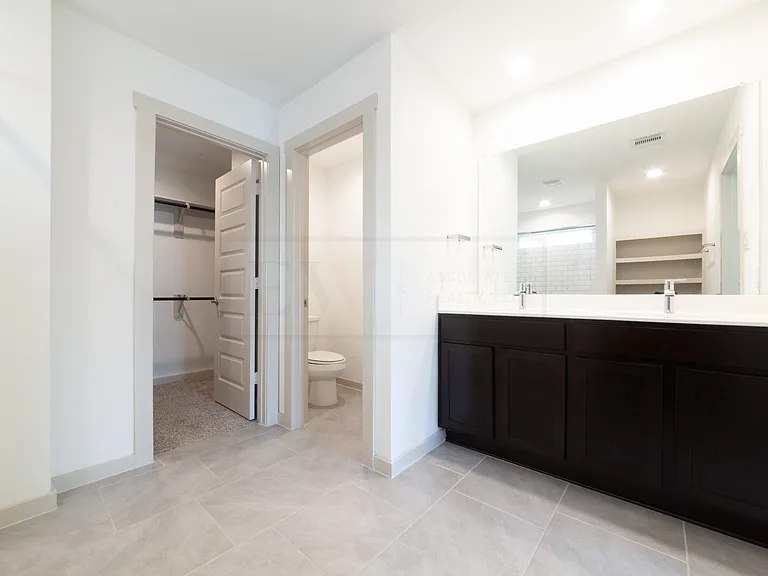 4010 Garver Grove Ln — Photo 16