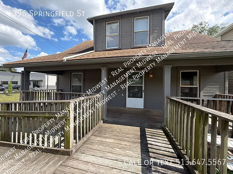 4396 Springfield St — Photo 1