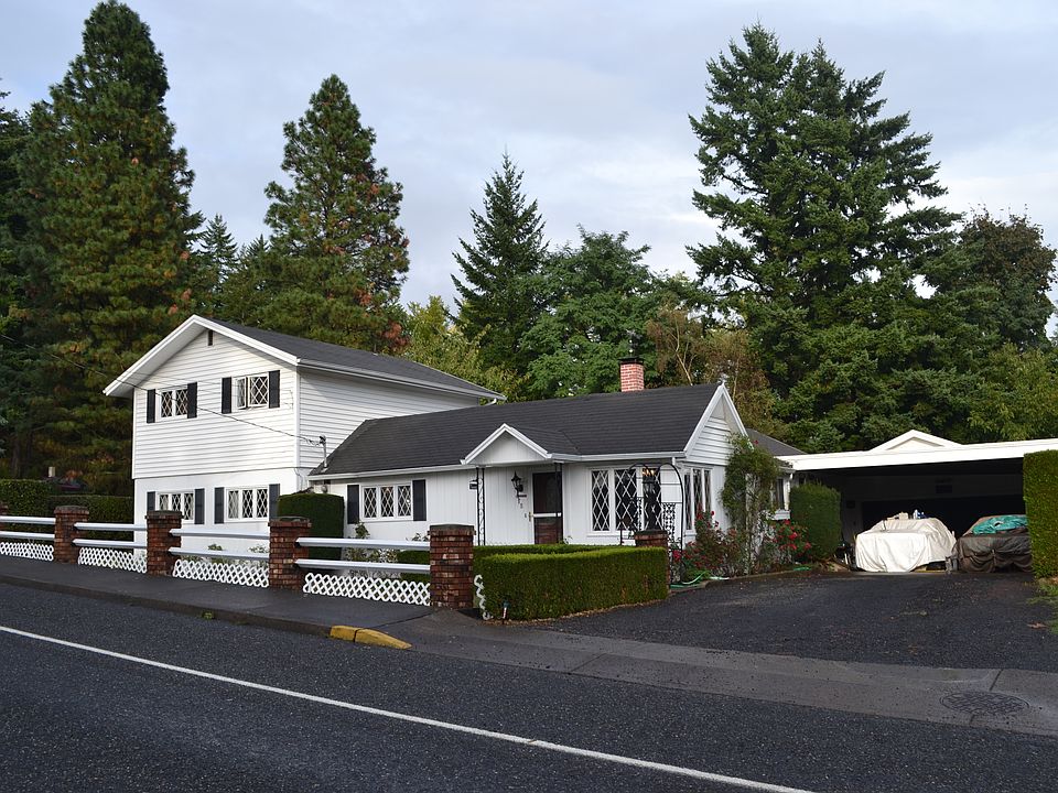 2-Car Garage & Carport