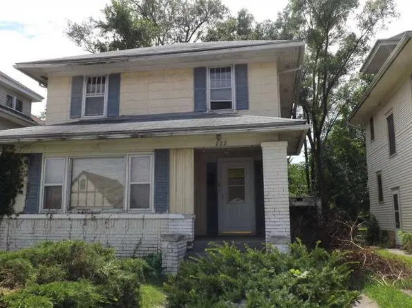 222 Haney Ave, South Bend, IN 46613