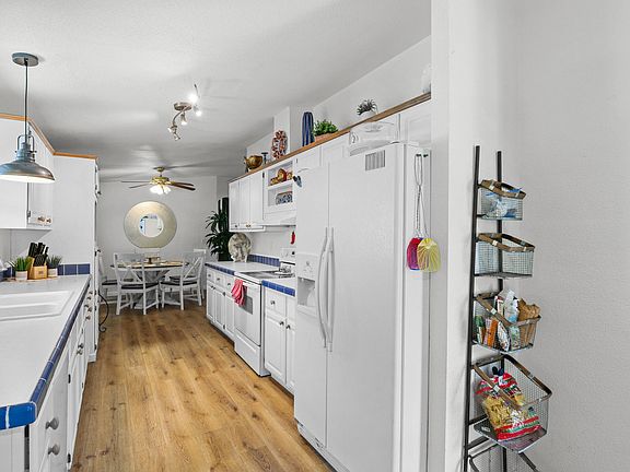 5th image of 8401 Old Stage Rd Unit 54