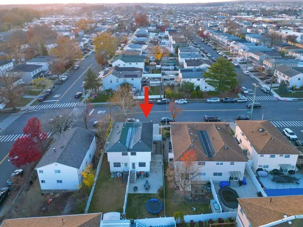 969 Armstrong Avenue image 4 of 34