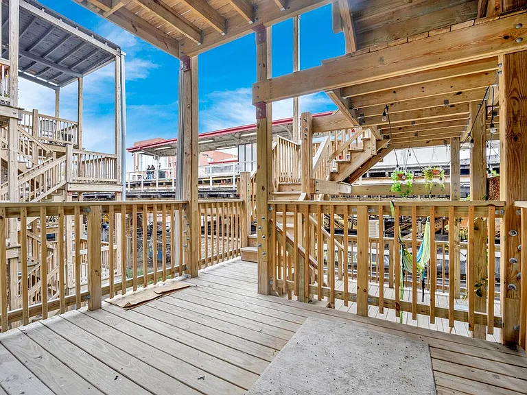 1004 W Dakin St #3 — Photo 10
