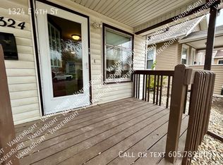 1324 E 4th St, Sioux Falls, SD 57103