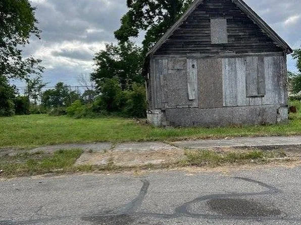 9259 Holmur St, Detroit, MI 48204