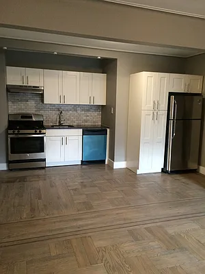 Rented by Lang Realty LLC | media 4