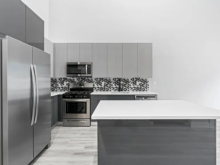 26 Grand St #302 — Photo 6