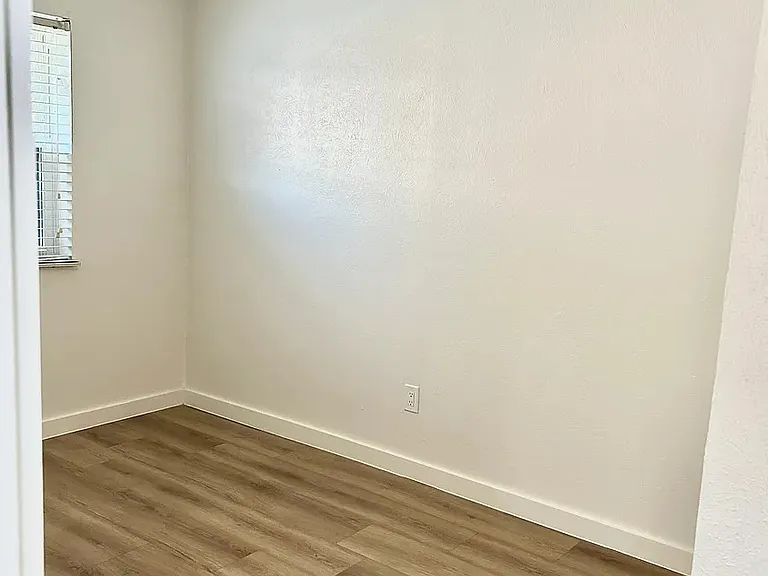 813 Panay Way Dr — Photo 11