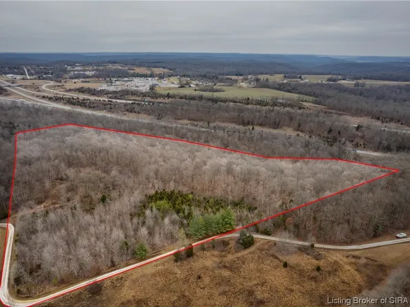  E McCormick Road, Leavenworth, IN 47137