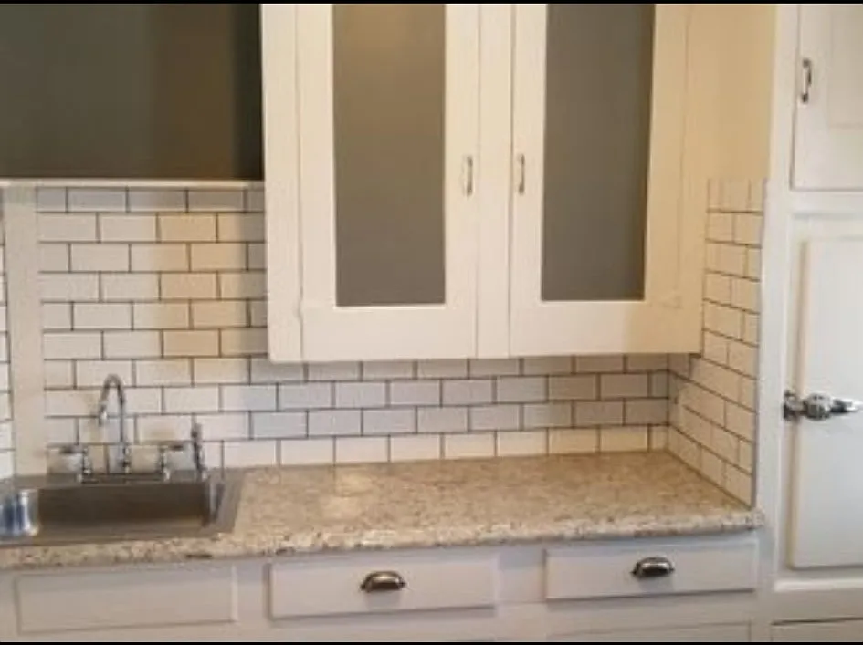 2 bed, 950 sqft, $1,100 — Photo 2