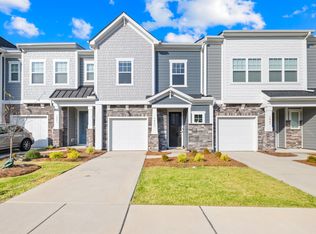 1043 Grays Mill Rd, Charlotte, NC 28215