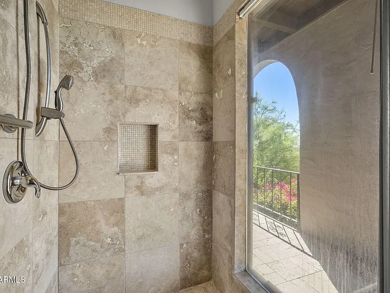 6900 N Highlands Dr — Photo 10