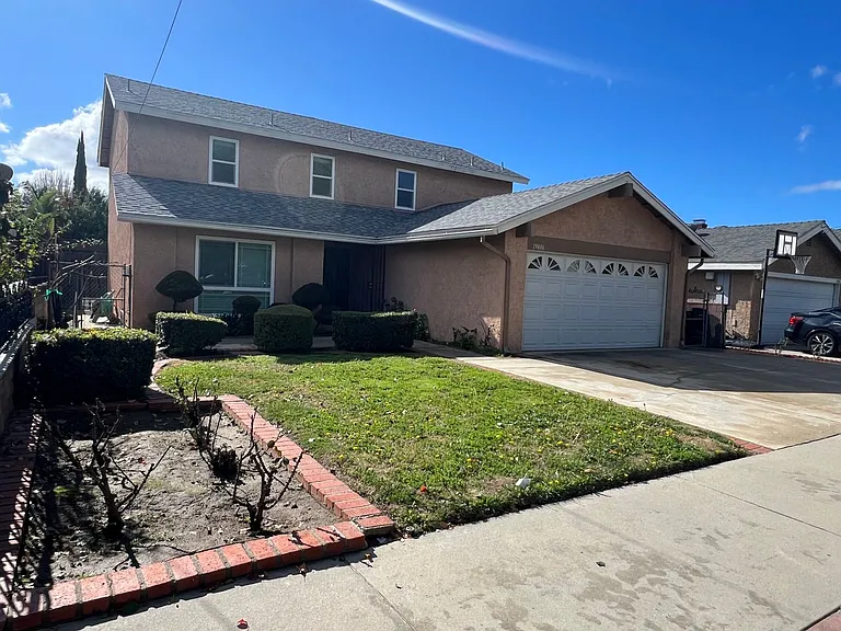19806 Strathern St — Photo 3