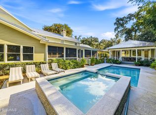 227 Five Pounds Rd, Saint Simons Island, GA 31522