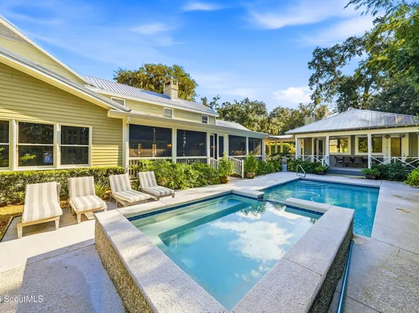 227 Five Pounds Rd, Saint Simons Island, GA 31522