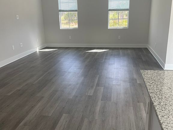 3rd image of 11321 Whistler Trl