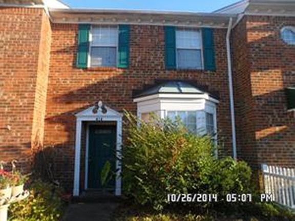2nd image of 414 Greenview Dr
