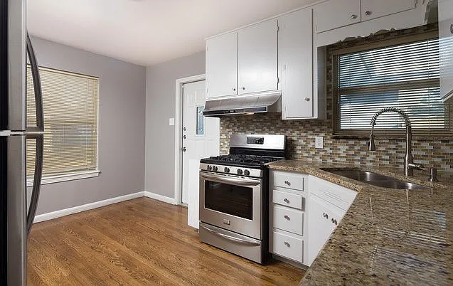303 Schmeltzer Ln — Photo 9