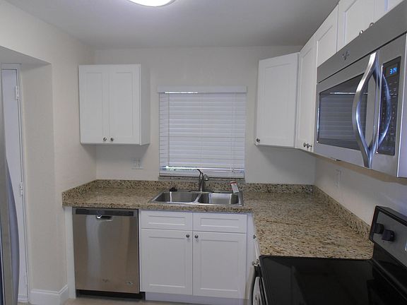 4th image of 9491 Evergreen Place #105