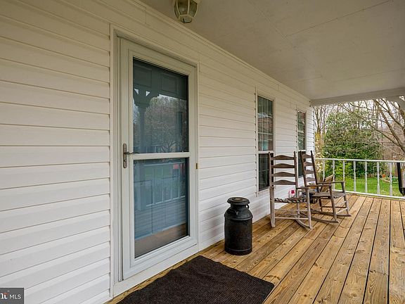 3rd image of 5957 Plumwood Ln