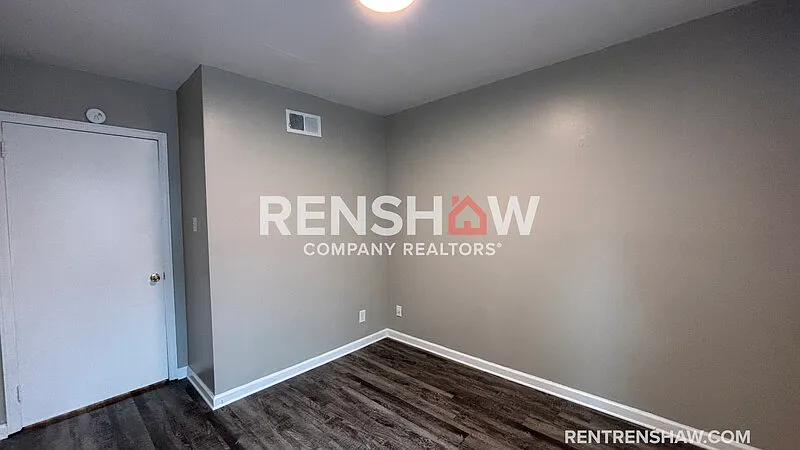 3 bed, 1.0 bath, 1054 sqft, $1,095 — Photo 3