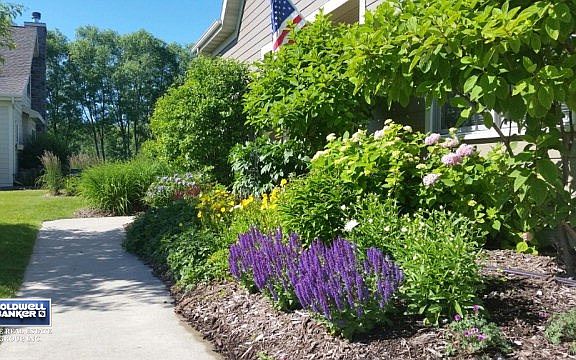 2nd image of 5249 Cobblestone Cir