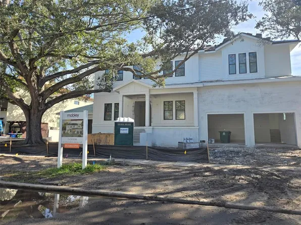 690 Geneva Pl, Tampa, FL 33606