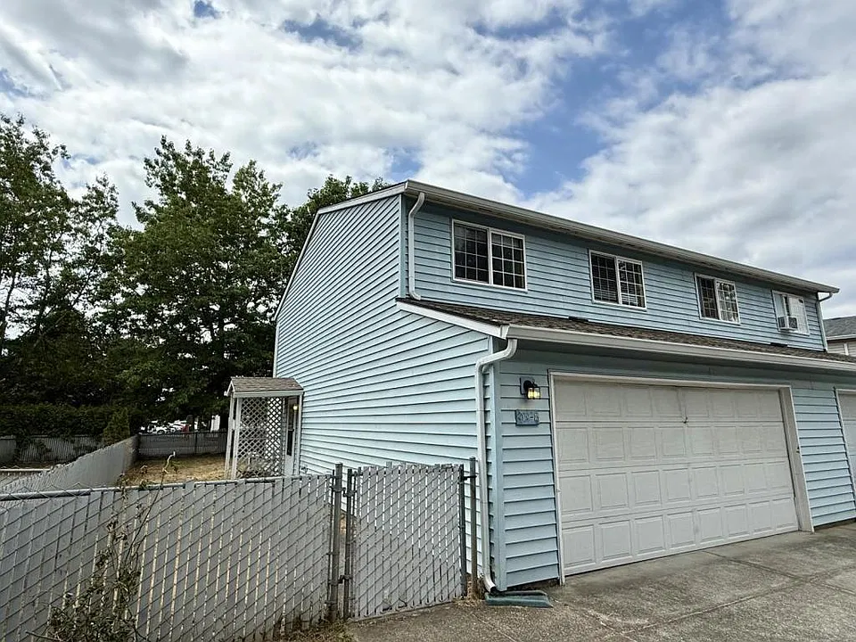 919 SE 153rd Ave #A