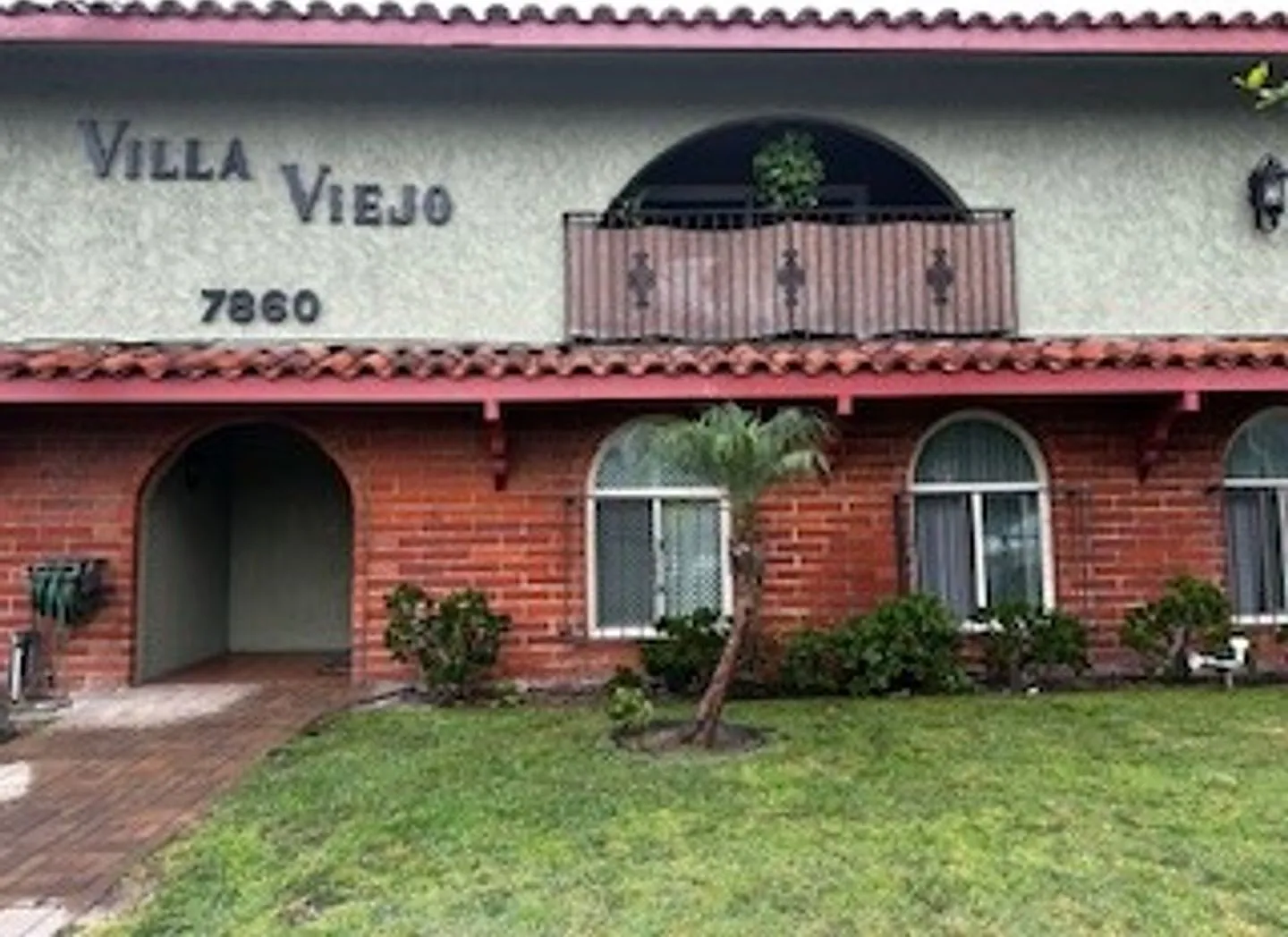 Villa Viejo Apartments — Photo 1