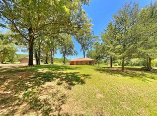 8760 Us Highway 84 W, Cushing, TX 75760