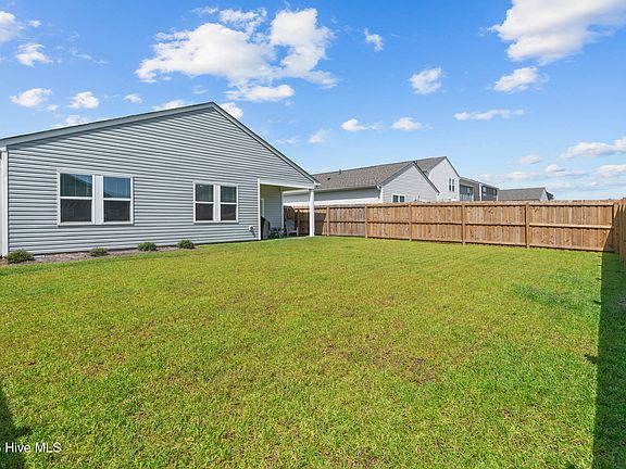 5th image of 228 Ocean Pointe Boulevard SE