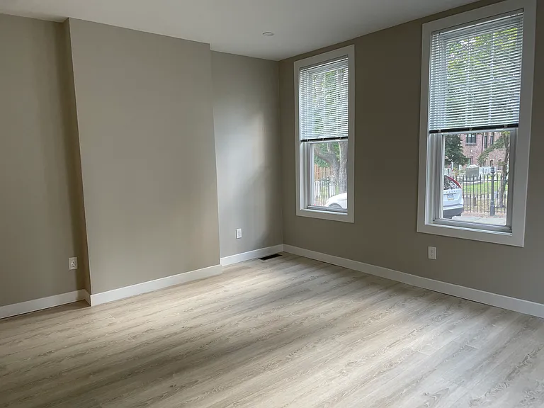 145 Dupont St #1 — Photo 16