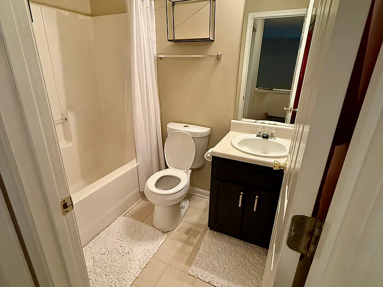 210 Lakebirch Dr — Photo 13