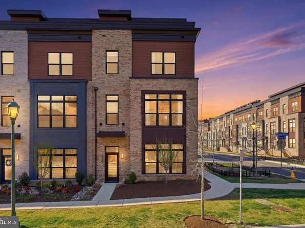 3939 Cranes Bill Ct, Rockville, MD 20852