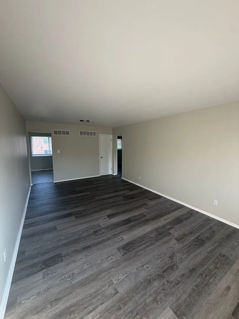 1715 S Fifth St — Photo 2