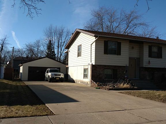 2nd image of 1307 Edgerton Dr