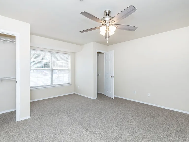 Marion Park Apartments Studio
