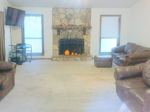 2nd image of 315 Bethel Dr
