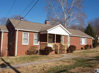 120 W G St, Newton, NC 28658