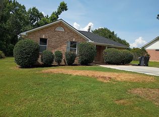 1008 Cedarview Cir, Hephzibah, GA 30815