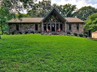 1206 Bill Smith Rd, Cookeville, TN 38501