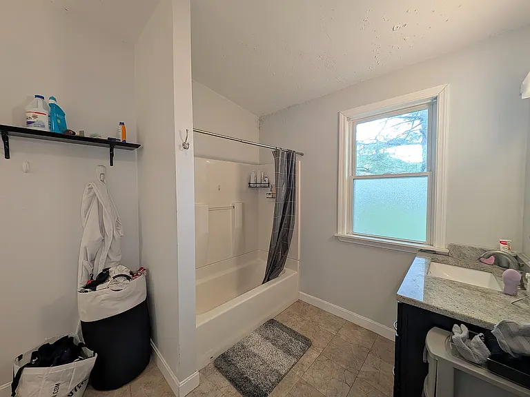 14 Curtis Ave — Photo 6