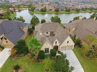 106 E Crystal Canyon Cir, The Woodlands, TX 77389